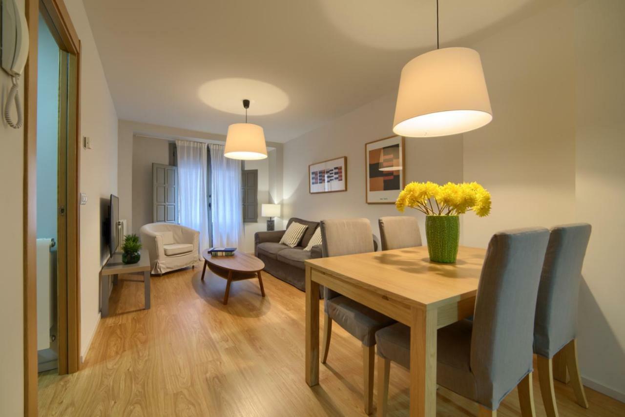 La Casa Gris Apartment ตูเดลา ภายนอก รูปภาพ